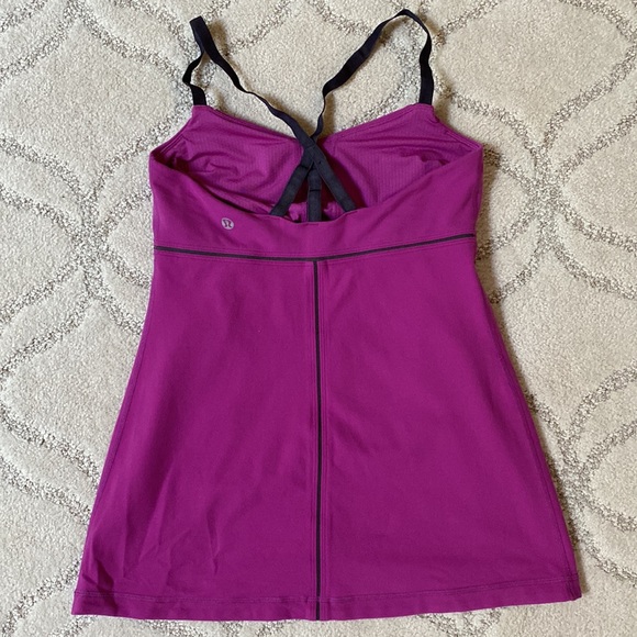 Like new lululemon Get Focused tank in dewberry - Picture 2 of 3